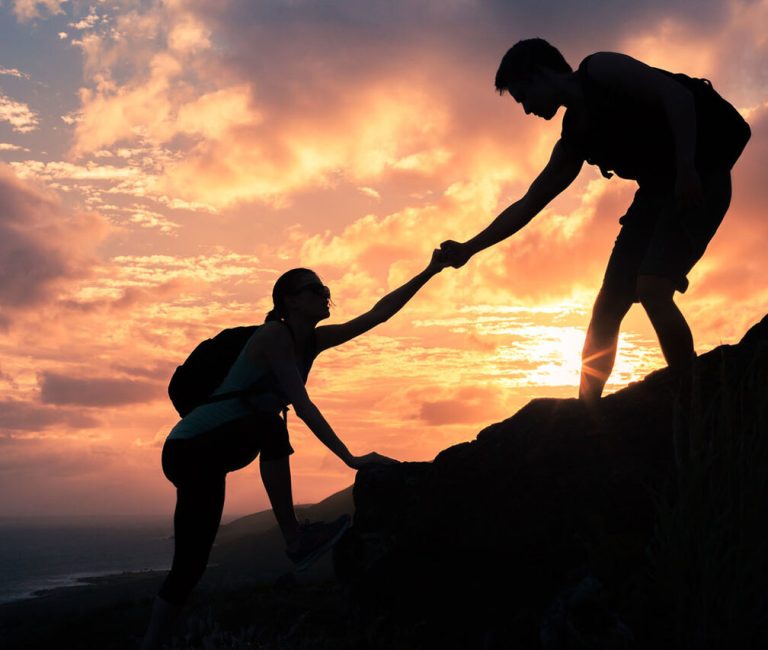 rsz_helping_each_others-1536x1019